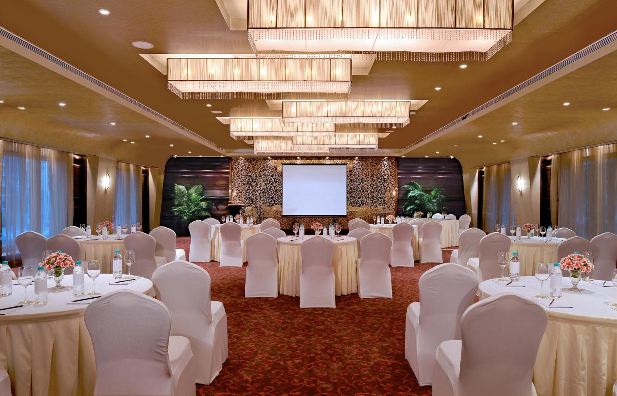 Radisson Mumbai Goregaon Exteriér fotografie